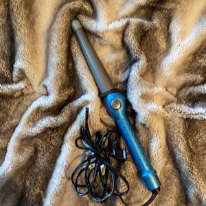 BRAND NEW Babybliss wand